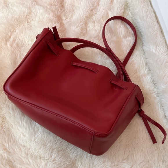 Matt & Nat Vegan Leather Crossbody Bucket Bag Purse Personal Destash - Picture 8 of 10